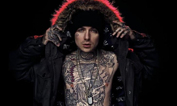 Published on November 25, 2015 by Steph Castor